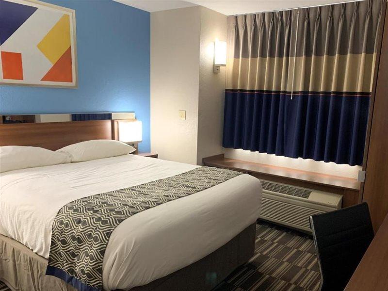 Microtel Inn & Suites By Wyndham Fond Du Lac Buitenkant foto